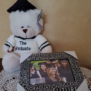 Graduate teddy bear with 4x6 frame
